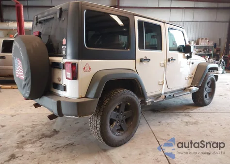 2013 Jeep Wrangler Unlimited Sport из США, поврежденный, VIN 1C4BJWDG8DL519897